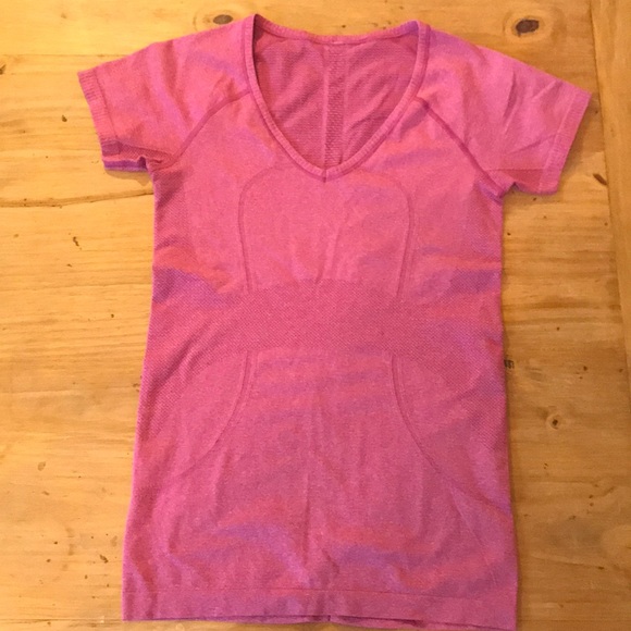 lululemon athletica Tops - Lululemon Size 6 Swiftly Tee